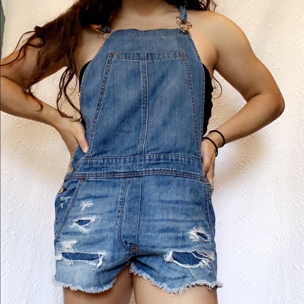 NWOT Denim overalls - size medium - American eagle